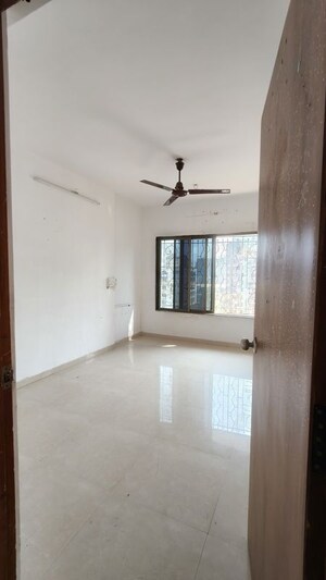 2 BHK Apartment For Sale in Serenity Complex, Andheri West