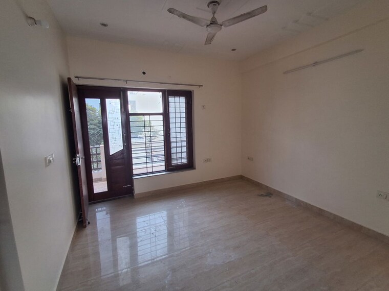 Room, huda-hbc-society 3 Bedroom 3150 Sq.Ft. Builder Floor In Sector 9 Gurgaon 10782588