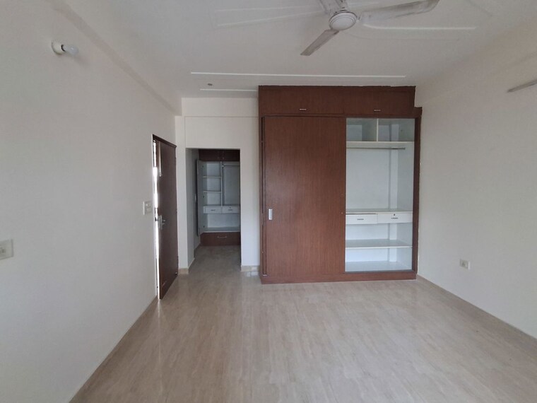 Room, huda-hbc-society 3 Bedroom 3150 Sq.Ft. Builder Floor In Sector 9 Gurgaon 10782588