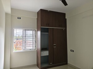 Room in 1 BHK Builder Floor at Yemalur – for Rent