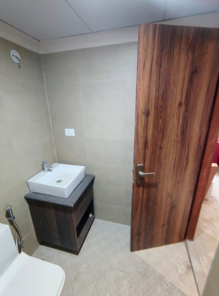 Bathroom, earthcon-beetle-suites 1 Bedroom 400 Sq.Ft. Apartment In Chi V Greater Noida Greater Noida 10767248