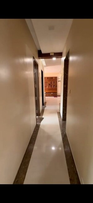 Building Lobby in 2.5 BHK Apartment at Kalpataru Vienta Tower A, Kandivali East – for Rent