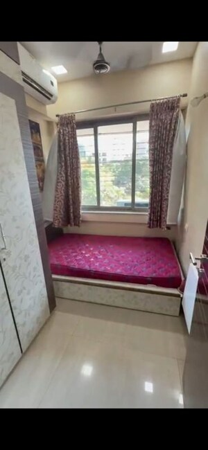 Bedroom in 2.5 BHK Apartment at Kalpataru Vienta Tower A, Kandivali East – for Rent