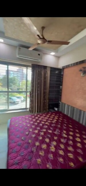 Bedroom in 2.5 BHK Apartment at Kalpataru Vienta Tower A, Kandivali East – for Rent