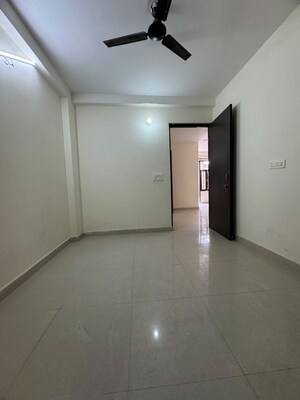 Room in 2 BHK Builder Floor at Chattarpur – for Rent