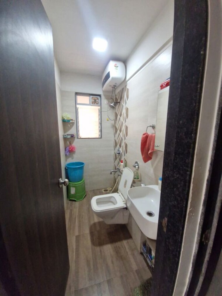 Bathroom, gagangiri-gagan-45 3 Bedroom 830 Sq.Ft. Apartment In Kurla Mumbai 10782676