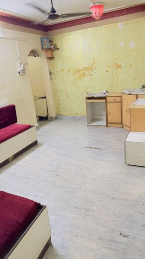 1.5 BHK Apartment For Rent in Link Road