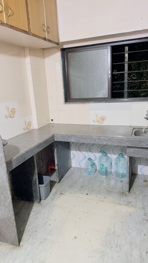 Kitchen in 1.5 BHK Apartment at Link Road – for Rent