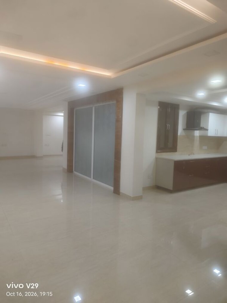 Room, emaar-marbella 5 Bedroom 8120 Sq.Ft. Villa In Sector 66 Gurgaon 10782692