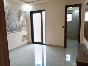 Room in 3 BHK Builder Floor at BPTP District Phase 2, Sector 84 – for Sale