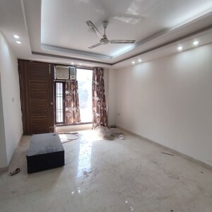 Room in 3 BHK Builder Floor at Chattarpur – for Rent