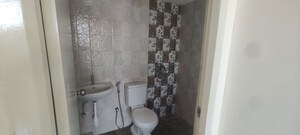 Bathroom in 2 BHK Apartment at Mahindra Happinest Kalyan, Kalyan West – for Rent