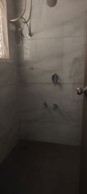 Bathroom in 1 BHK Apartment at Metropolis Bayside, Kasarvadavali – for Rent