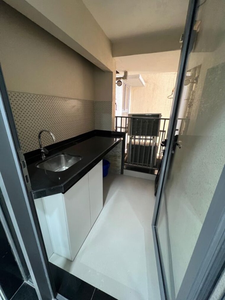 Balcony, lodha-new-cuffe-parade 4 Bedroom 1750 Sq.Ft. Apartment In Wadala Mumbai 10782725