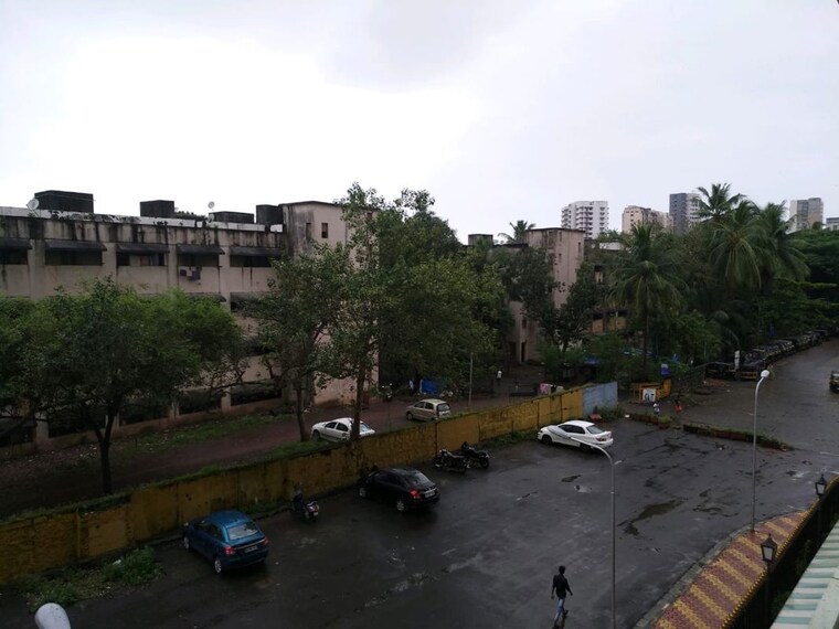 Swimming Pool, kanakia-paris 3 Bedroom 1175 Sq.Ft. Apartment In Bandra East Mumbai 10782744