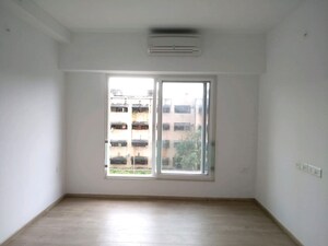 3 BHK Apartment For Rent in Kanakia Paris, Bandra East