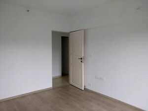 Room in 3 BHK Apartment at Kanakia Paris, Bandra East – for Rent