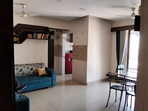 2 BHK Apartment For Rent in Ideal Pristine Tower, Kasarvadavali