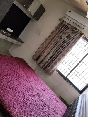 Master Bedroom in 2 BHK Apartment at Ideal Pristine Tower, Kasarvadavali – for Rent
