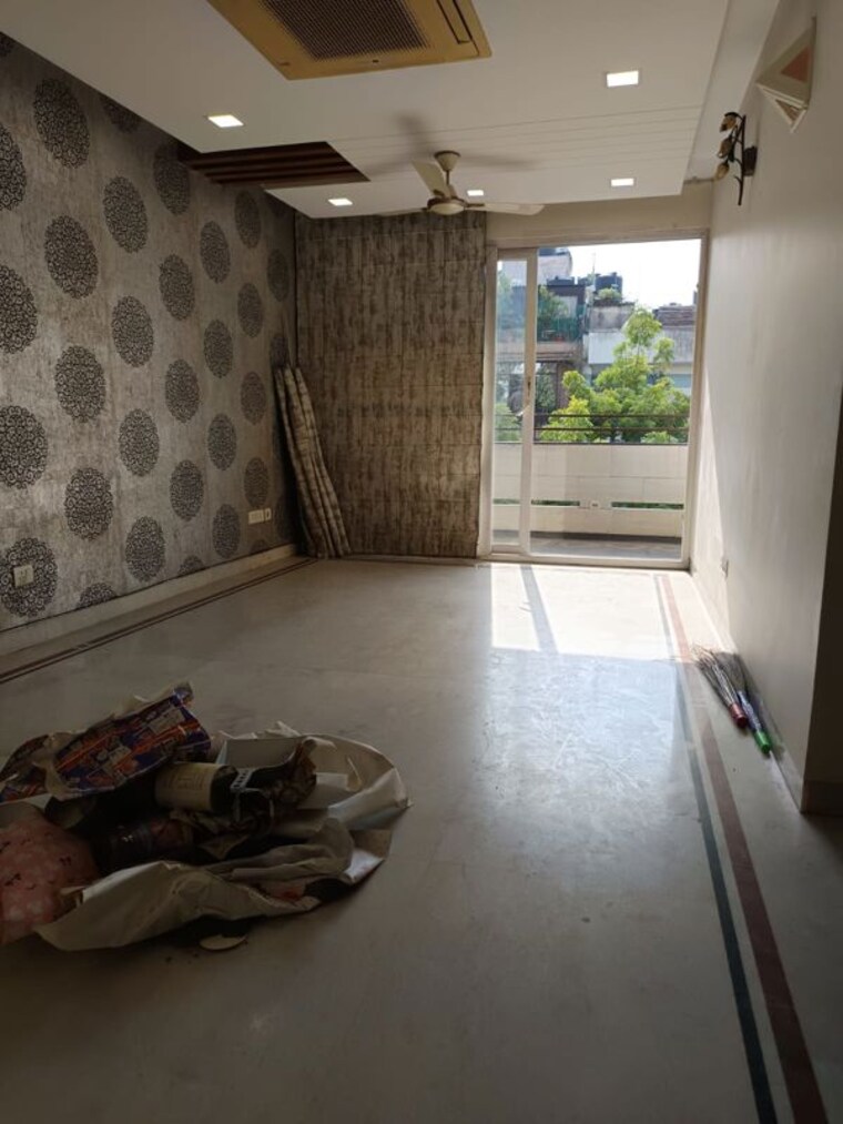 Living Room, greater kailash ii 3 Bedroom 2000 Sq.Ft. Builder Floor In Greater Kailash ii Delhi 10782755