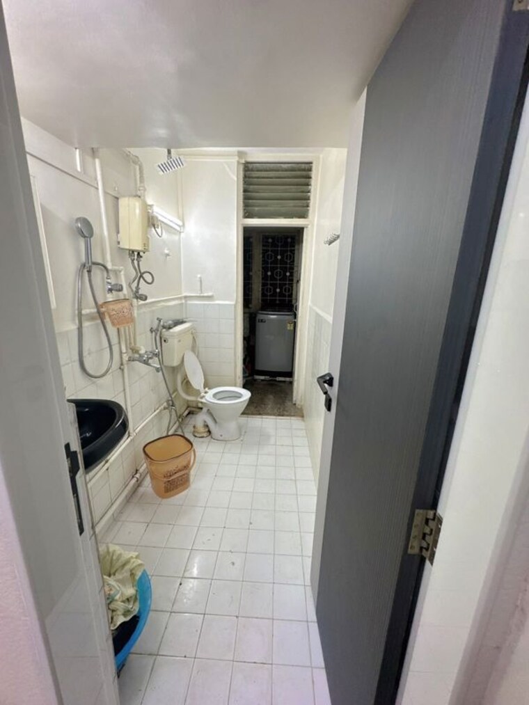 Bathroom, mangal-prabha 2 Bedroom 905 Sq.Ft. Apartment In Santacruz East Mumbai 10782762