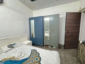 Bedroom in 2 BHK Apartment at Mangal Prabha, Santacruz East – for Rent