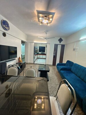 Team Area in 2 BHK Apartment at Mangal Prabha, Santacruz East – for Rent