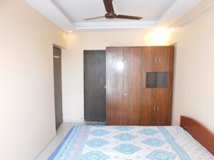 Bedroom in 2 BHK Apartment at Popular Apartment Andheri, Andheri East – for Rent