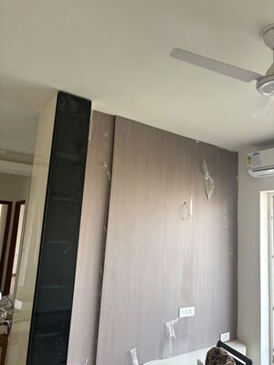Room in 3 BHK Apartment at Tulip Yellow, Sector 69 – for Rent