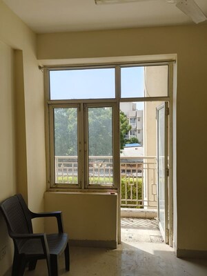 Room in 2 BHK Apartment at Shree Vardhman Mantra, Sector 67 – for Rent