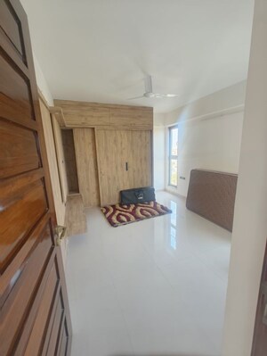 Furnished Amenities in 3 BHK Apartment at Platinum Greens Mansarovar, Mansarovar – for Rent