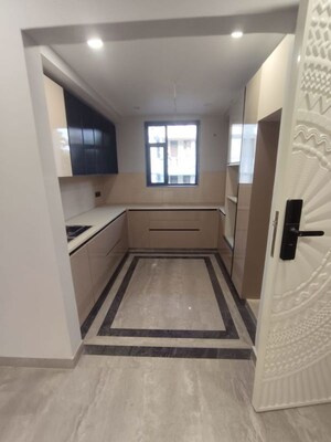Building Lobby in 3 BHK Builder Floor at Paschim Vihar – for Sale