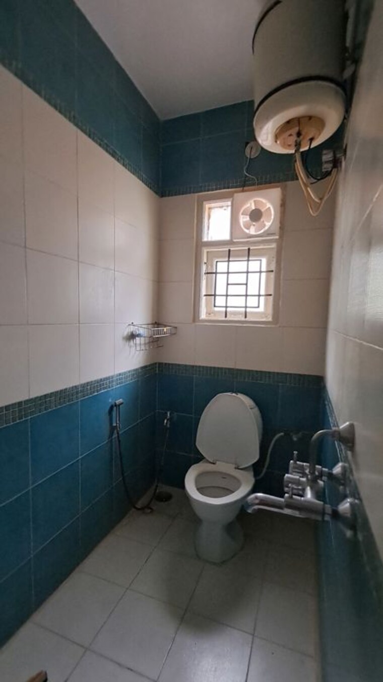 Bathroom, jayanagar 2.5 Bedroom 1200 Sq.Ft. Apartment In Jayanagar Bangalore 10782829