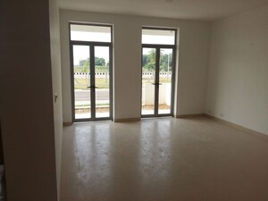 Room in 4 BHK Builder Floor at Vatika Premium Floors, Sector 82 – for Sale