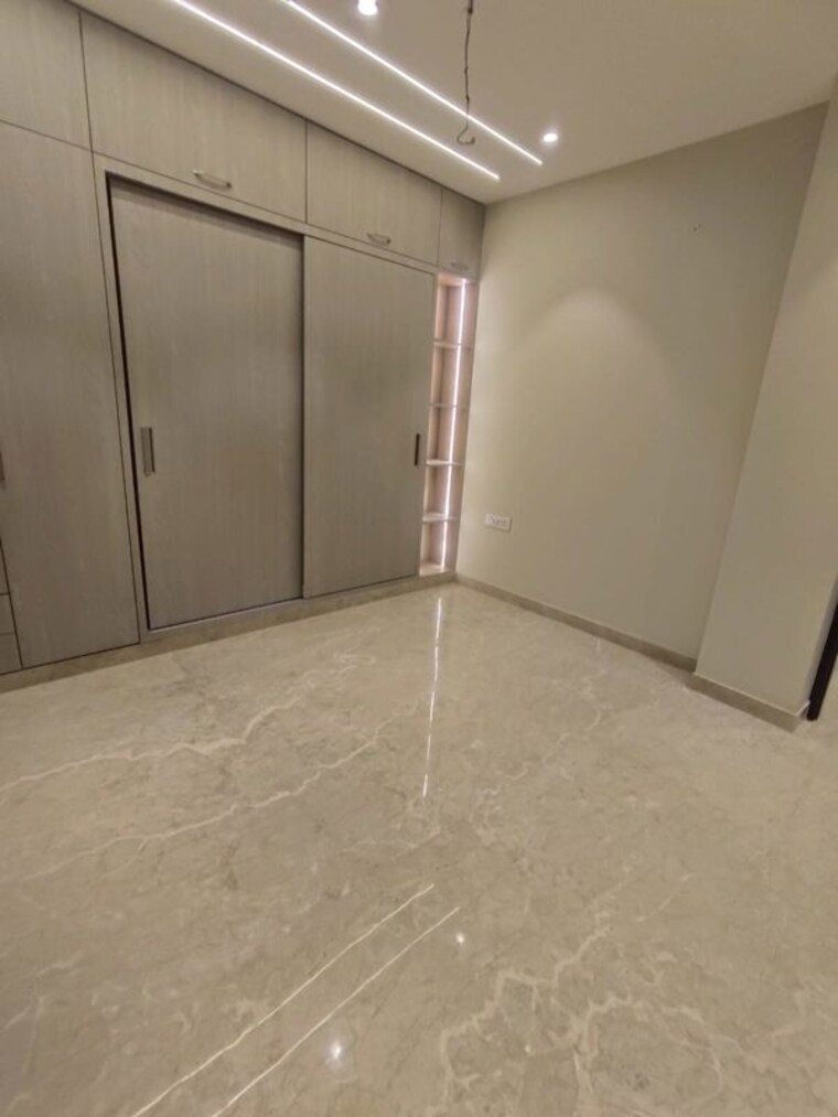 Room, paschim vihar 3 Bedroom 200 Sq.Yd. Builder Floor In Paschim Vihar Delhi 10782836