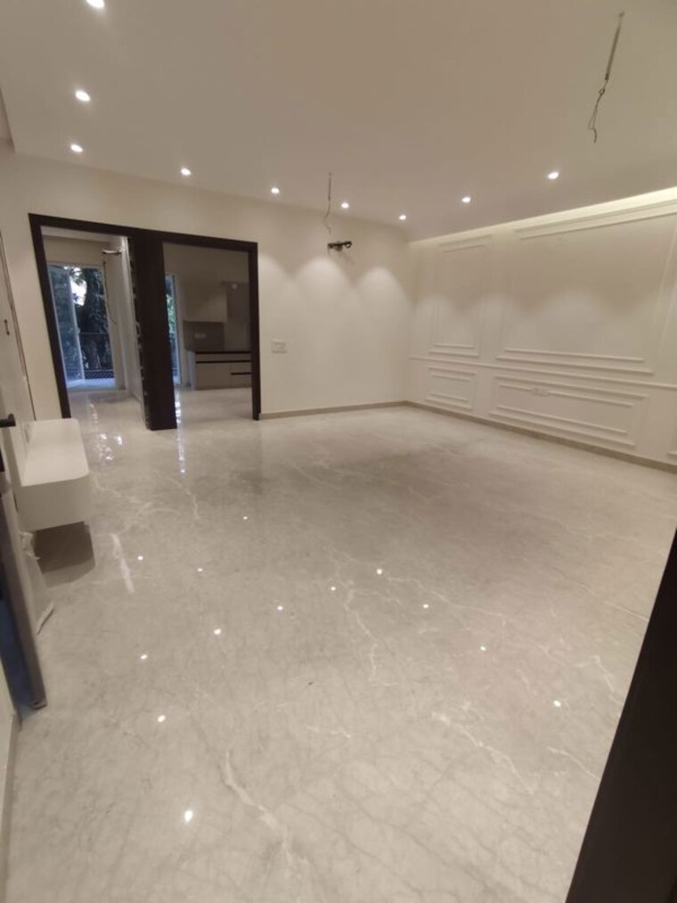 Room, paschim vihar 3 Bedroom 200 Sq.Yd. Builder Floor In Paschim Vihar Delhi 10782836