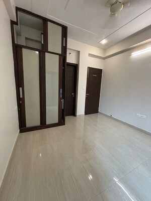 4 BHK Builder Floor For Rent in Sector 23