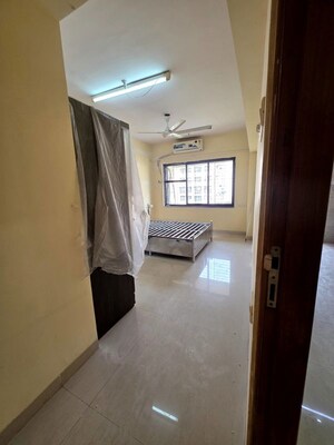 2 BHK Apartment For Rent in K Raheja Palm Court, Malad West