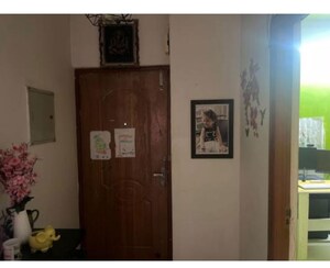 Room in 3 BHK Apartment at Jankipuram – for Sale