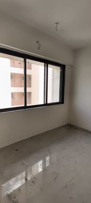 1 BHK Apartment For Rent in Raunak Unnathi Woods Phase 4 And 5, Ghodbunder Road