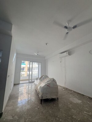 Bathroom in 4 BHK Apartment at SS Linden, Sector 84 – for Rent