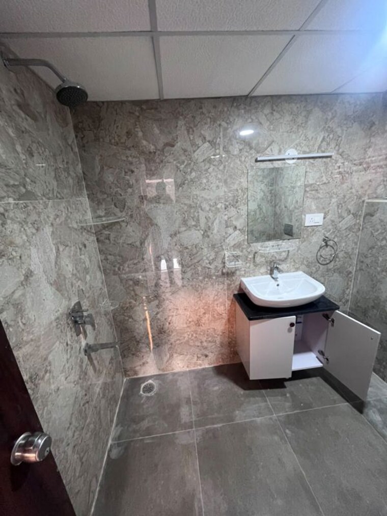 Bathroom, praneeth-pranav-jaitra 3 Bedroom 2740 Sq.Ft. Apartment In Miyapur Hyderabad 10782871