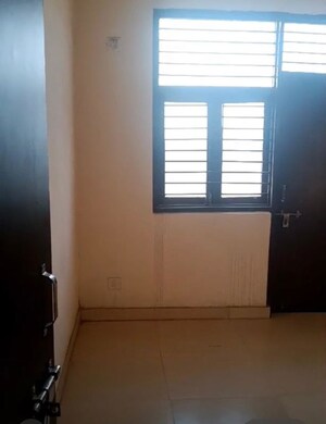 Bathroom in 3.5 BHK Apartment at Morta – for Sale