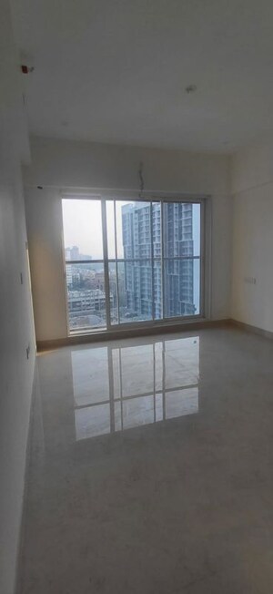 Room in 3 BHK Apartment at Alliance Abhimanyu, Malad West – for Rent