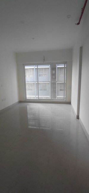 Room in 3 BHK Apartment at Alliance Abhimanyu, Malad West – for Rent