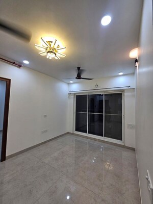 Room in 3 BHK Apartment at Alliance Abhimanyu, Malad West – for Rent