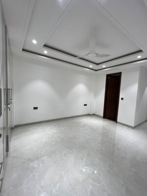 Room in 4 BHK Builder Floor at Freedom Fighters Vihar – for Rent