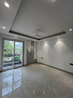 Room in 4 BHK Builder Floor at Freedom Fighters Vihar – for Rent