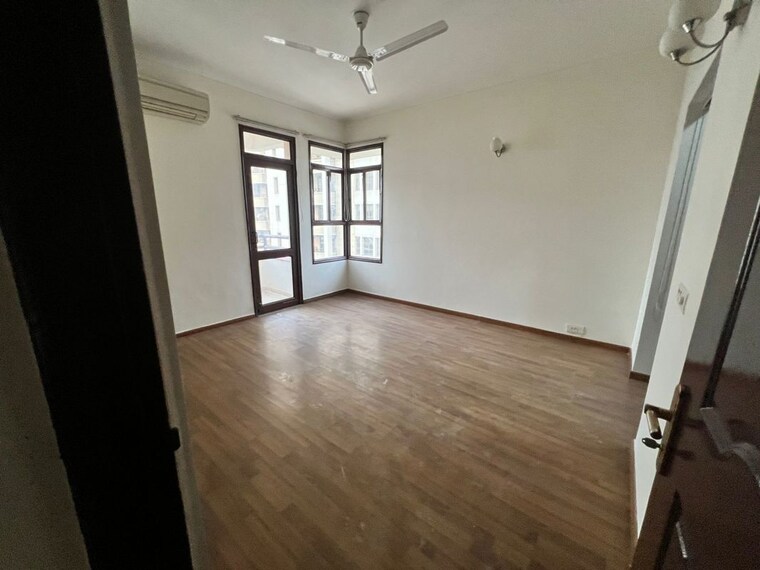 Room, unitech-the-villas 5 Bedroom 10869 Sq.Ft. Villa In Sector 33 Gurgaon 10782930