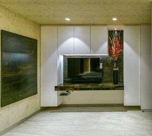 Living Room in 4 BHK Apartment at Magnum Tower, Parel – for Sale